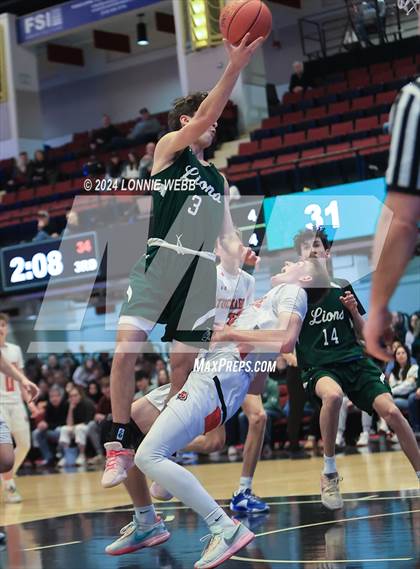 Thumbnail 1 in Tuckahoe vs. Leffell (NYSPHSAA Section 1 Class C Semifinal) photogallery.