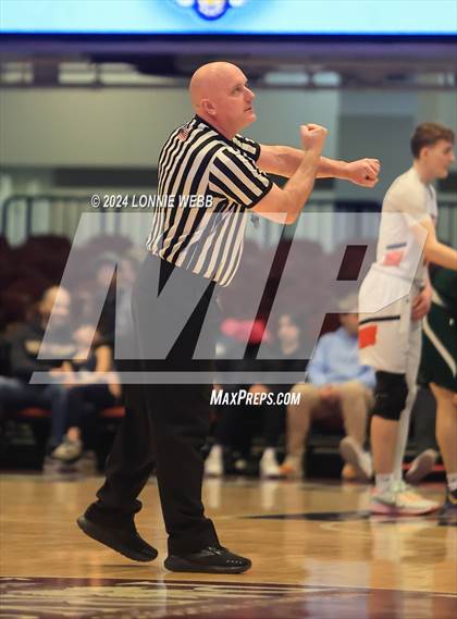Thumbnail 1 in Tuckahoe vs. Leffell (NYSPHSAA Section 1 Class C Semifinal) photogallery.