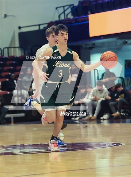Thumbnail 2 in Tuckahoe vs. Leffell (NYSPHSAA Section 1 Class C Semifinal) photogallery.