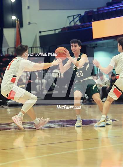 Thumbnail 1 in Tuckahoe vs. Leffell (NYSPHSAA Section 1 Class C Semifinal) photogallery.