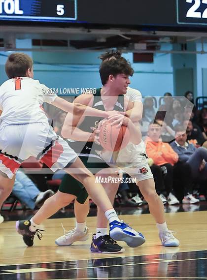 Thumbnail 3 in Tuckahoe vs. Leffell (NYSPHSAA Section 1 Class C Semifinal) photogallery.
