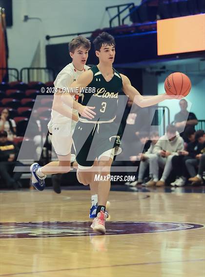 Thumbnail 1 in Tuckahoe vs. Leffell (NYSPHSAA Section 1 Class C Semifinal) photogallery.