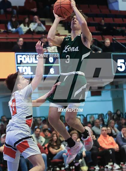 Thumbnail 3 in Tuckahoe vs. Leffell (NYSPHSAA Section 1 Class C Semifinal) photogallery.