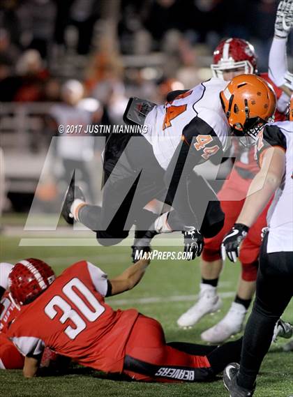 Thumbnail 3 in Glen Rose vs. Newport (AAA 3A Round 1 Playoff) photogallery.