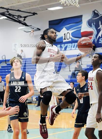 Thumbnail 2 in Lake Creek vs. Bellaire (McDonald's Texas Invitational) photogallery.