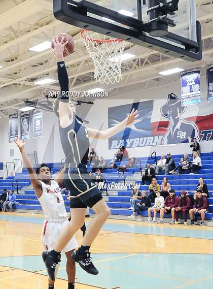 Thumbnail 1 in Lake Creek vs. Bellaire (McDonald's Texas Invitational) photogallery.