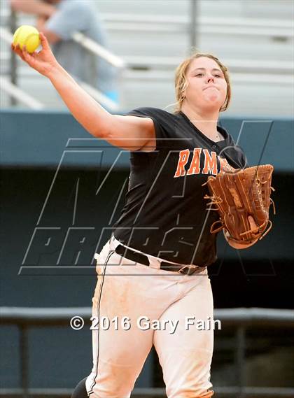Thumbnail 2 in Tennessee vs. Georgia (All-Star Softball Game) photogallery.