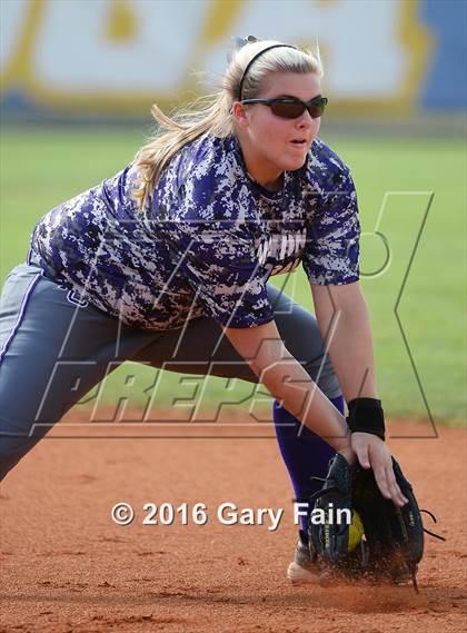 Thumbnail 1 in Tennessee vs. Georgia (All-Star Softball Game) photogallery.