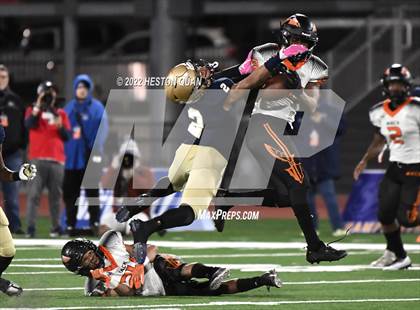 Thumbnail 1 in McClymonds vs. Mater Dei Catholic (CIF State D2-AA Final) photogallery.