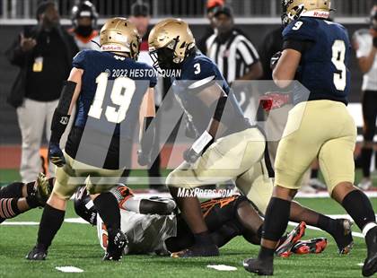 Thumbnail 2 in McClymonds vs. Mater Dei Catholic (CIF State D2-AA Final) photogallery.