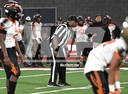 Thumbnail 1 in McClymonds vs. Mater Dei Catholic (CIF State D2-AA Final) photogallery.