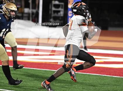Thumbnail 2 in McClymonds vs. Mater Dei Catholic (CIF State D2-AA Final) photogallery.