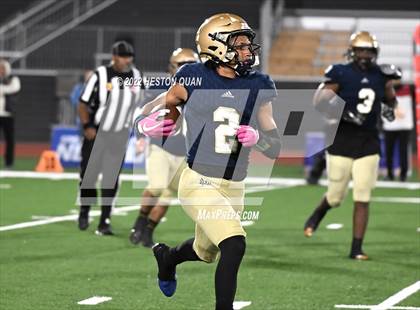 Thumbnail 1 in McClymonds vs. Mater Dei Catholic (CIF State D2-AA Final) photogallery.