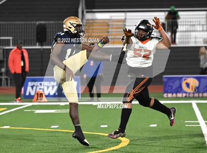 Thumbnail 3 in McClymonds vs. Mater Dei Catholic (CIF State D2-AA Final) photogallery.