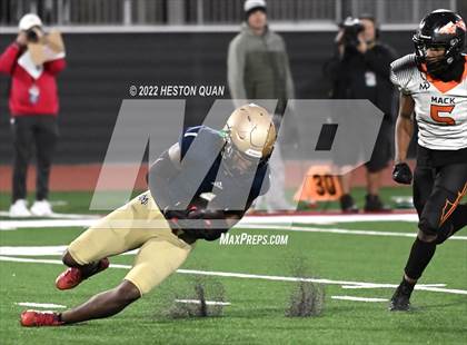 Thumbnail 2 in McClymonds vs. Mater Dei Catholic (CIF State D2-AA Final) photogallery.