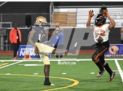 Thumbnail 2 in McClymonds vs. Mater Dei Catholic (CIF State D2-AA Final) photogallery.