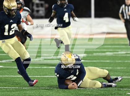 Thumbnail 3 in McClymonds vs. Mater Dei Catholic (CIF State D2-AA Final) photogallery.