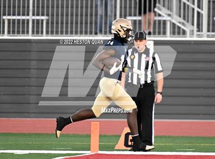 Thumbnail 1 in McClymonds vs. Mater Dei Catholic (CIF State D2-AA Final) photogallery.