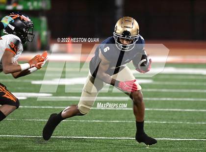 Thumbnail 2 in McClymonds vs. Mater Dei Catholic (CIF State D2-AA Final) photogallery.