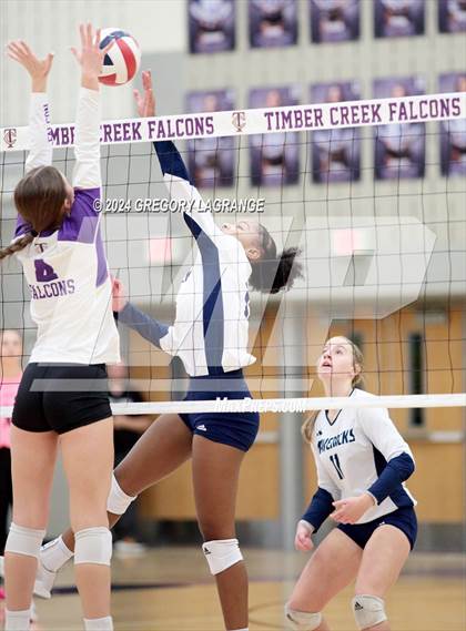 Thumbnail 3 in Memorial vs Timber Creek photogallery.