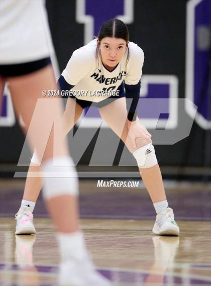Thumbnail 3 in Memorial vs Timber Creek photogallery.