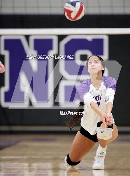 Thumbnail 1 in Memorial vs Timber Creek photogallery.