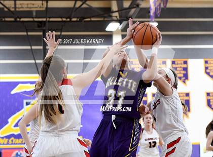 Thumbnail 2 in Campbell County vs. Castleview (Tarkanian Classic) photogallery.