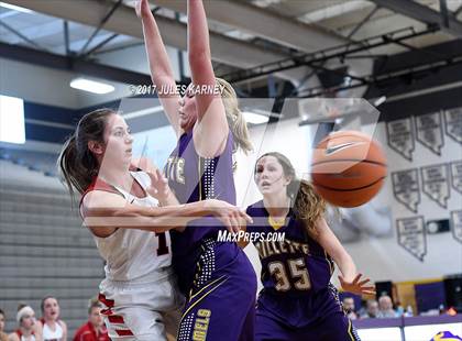 Thumbnail 3 in Campbell County vs. Castleview (Tarkanian Classic) photogallery.