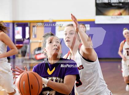 Thumbnail 1 in Campbell County vs. Castleview (Tarkanian Classic) photogallery.