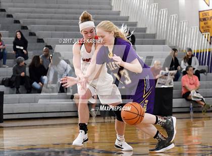 Thumbnail 1 in Campbell County vs. Castleview (Tarkanian Classic) photogallery.