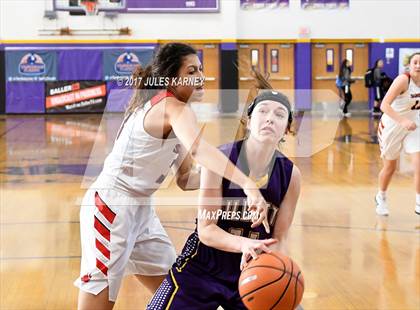 Thumbnail 3 in Campbell County vs. Castleview (Tarkanian Classic) photogallery.