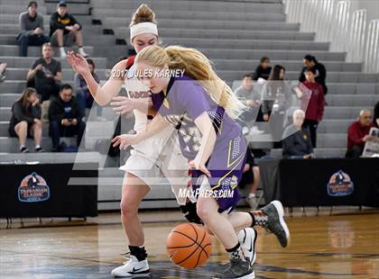 Thumbnail 3 in Campbell County vs. Castleview (Tarkanian Classic) photogallery.