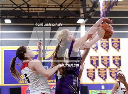 Thumbnail 3 in Campbell County vs. Castleview (Tarkanian Classic) photogallery.