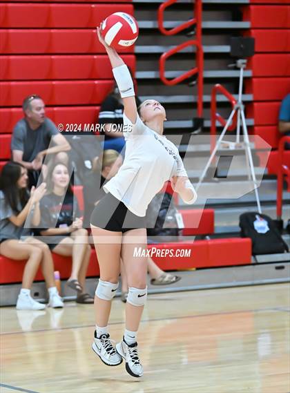 Thumbnail 1 in Northwest Christian vs. Kellis (Ironwood Scrimmage) photogallery.