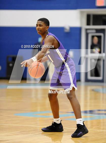Thumbnail 2 in Humble vs. Hebron (McDonald's Texas Invitational) photogallery.