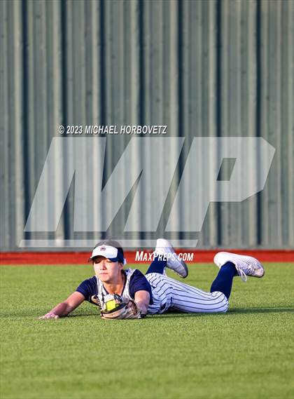 Thumbnail 1 in Lewisville vs. Allen (UIL 6A Bi-District) photogallery.