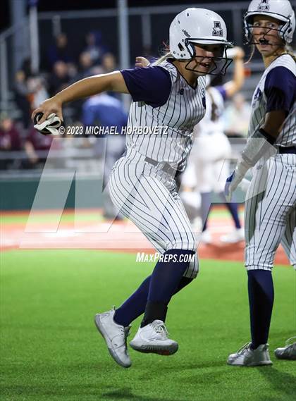 Thumbnail 3 in Lewisville vs. Allen (UIL 6A Bi-District) photogallery.