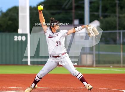 Thumbnail 3 in Lewisville vs. Allen (UIL 6A Bi-District) photogallery.