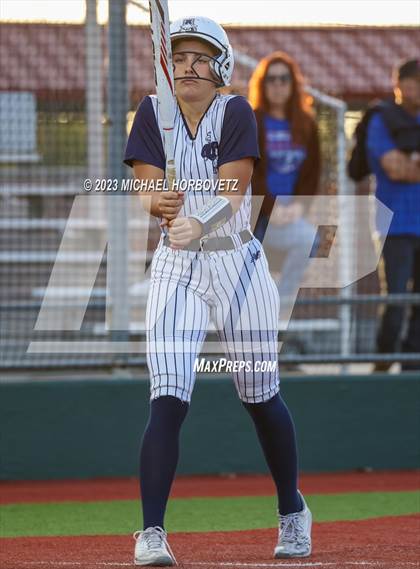 Thumbnail 3 in Lewisville vs. Allen (UIL 6A Bi-District) photogallery.