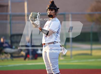 Thumbnail 2 in Lewisville vs. Allen (UIL 6A Bi-District) photogallery.