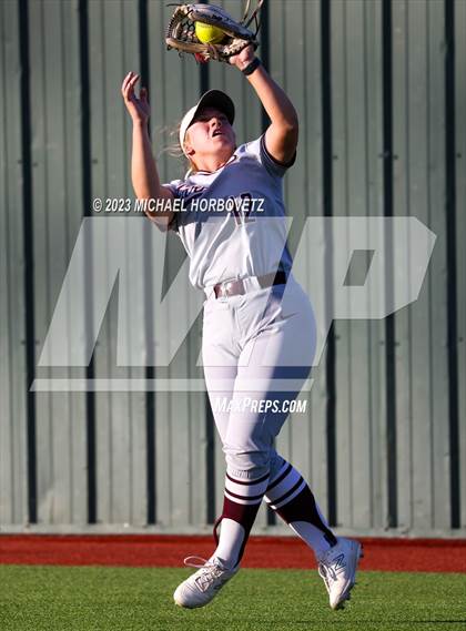 Thumbnail 1 in Lewisville vs. Allen (UIL 6A Bi-District) photogallery.