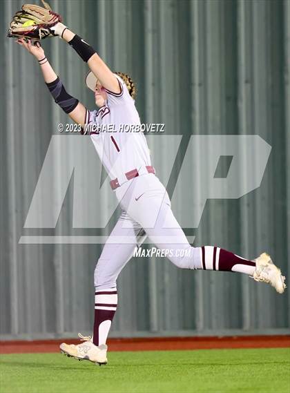 Thumbnail 3 in Lewisville vs. Allen (UIL 6A Bi-District) photogallery.