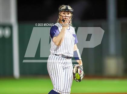 Thumbnail 3 in Lewisville vs. Allen (UIL 6A Bi-District) photogallery.