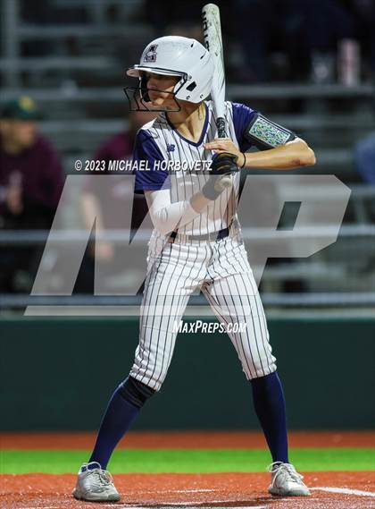 Thumbnail 2 in Lewisville vs. Allen (UIL 6A Bi-District) photogallery.