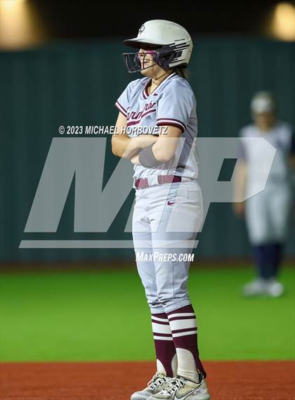 Thumbnail 2 in Lewisville vs. Allen (UIL 6A Bi-District) photogallery.