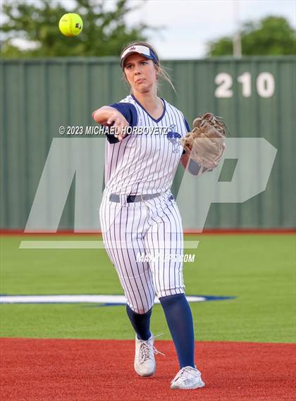 Thumbnail 1 in Lewisville vs. Allen (UIL 6A Bi-District) photogallery.