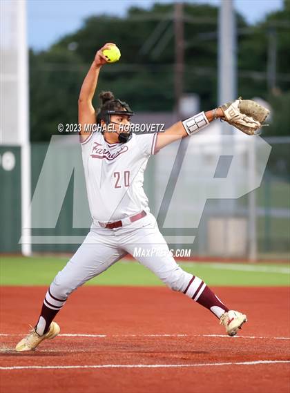 Thumbnail 3 in Lewisville vs. Allen (UIL 6A Bi-District) photogallery.
