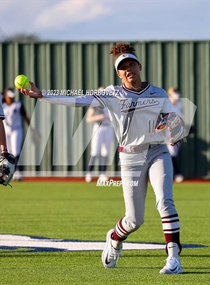 Thumbnail 3 in Lewisville vs. Allen (UIL 6A Bi-District) photogallery.