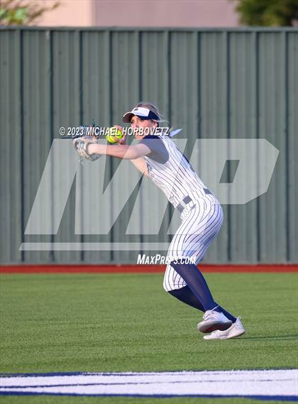 Thumbnail 1 in Lewisville vs. Allen (UIL 6A Bi-District) photogallery.