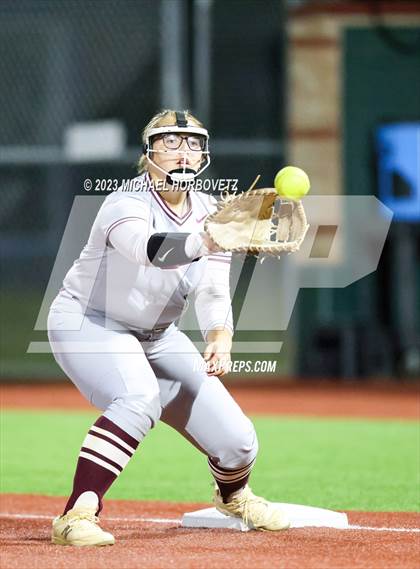 Thumbnail 2 in Lewisville vs. Allen (UIL 6A Bi-District) photogallery.